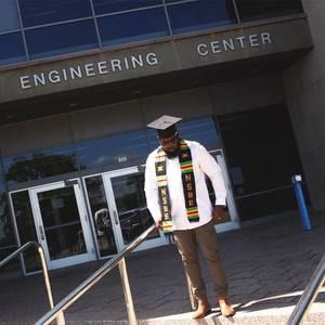 Meet your Posher, Demario